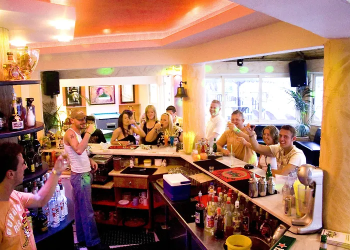 天堂公寓酒店 3*