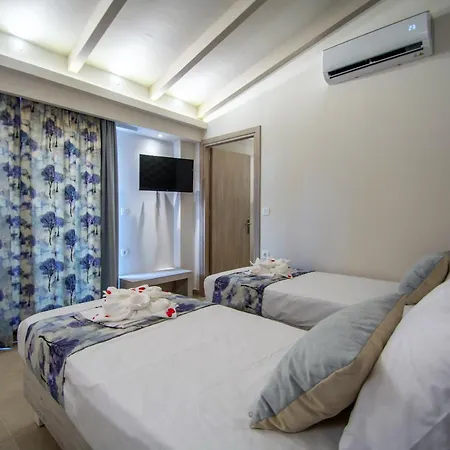 Paradise Aparthotel 3*