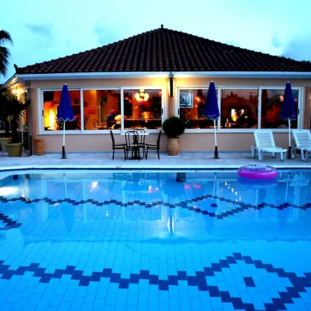 Aparthotel Paradise 3*