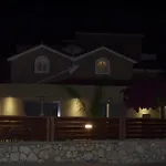 Paradise מלון דירות לגאנאס