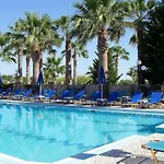 Paradise Aparthotel