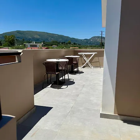 Paradise Apartmanhotel 3*