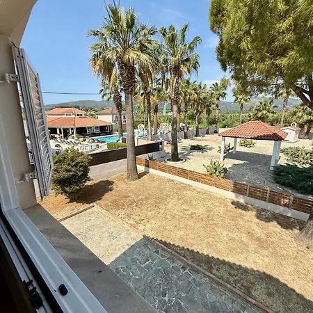 Paradise Aparthotel
