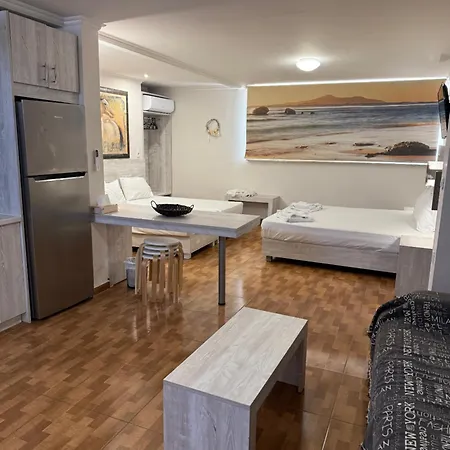 Aparthotel Paradise 3*