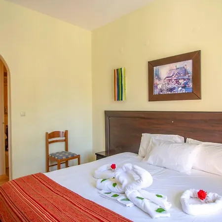 Paradise Apartmanhotel Laganász