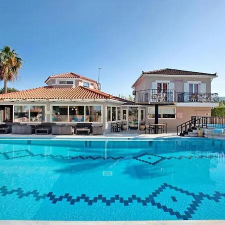 Paradise 3* لاغاناس