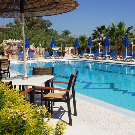 Paradise Aparthotel 3*