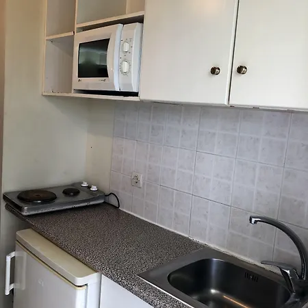 Paradise アパートホテル